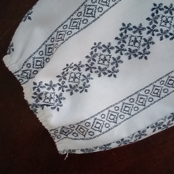 2 for$15/Blouse - Picture 6 of 8